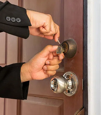 General Locksmith Store Miamisburg, OH 937-381-8080 - new-locks-installation